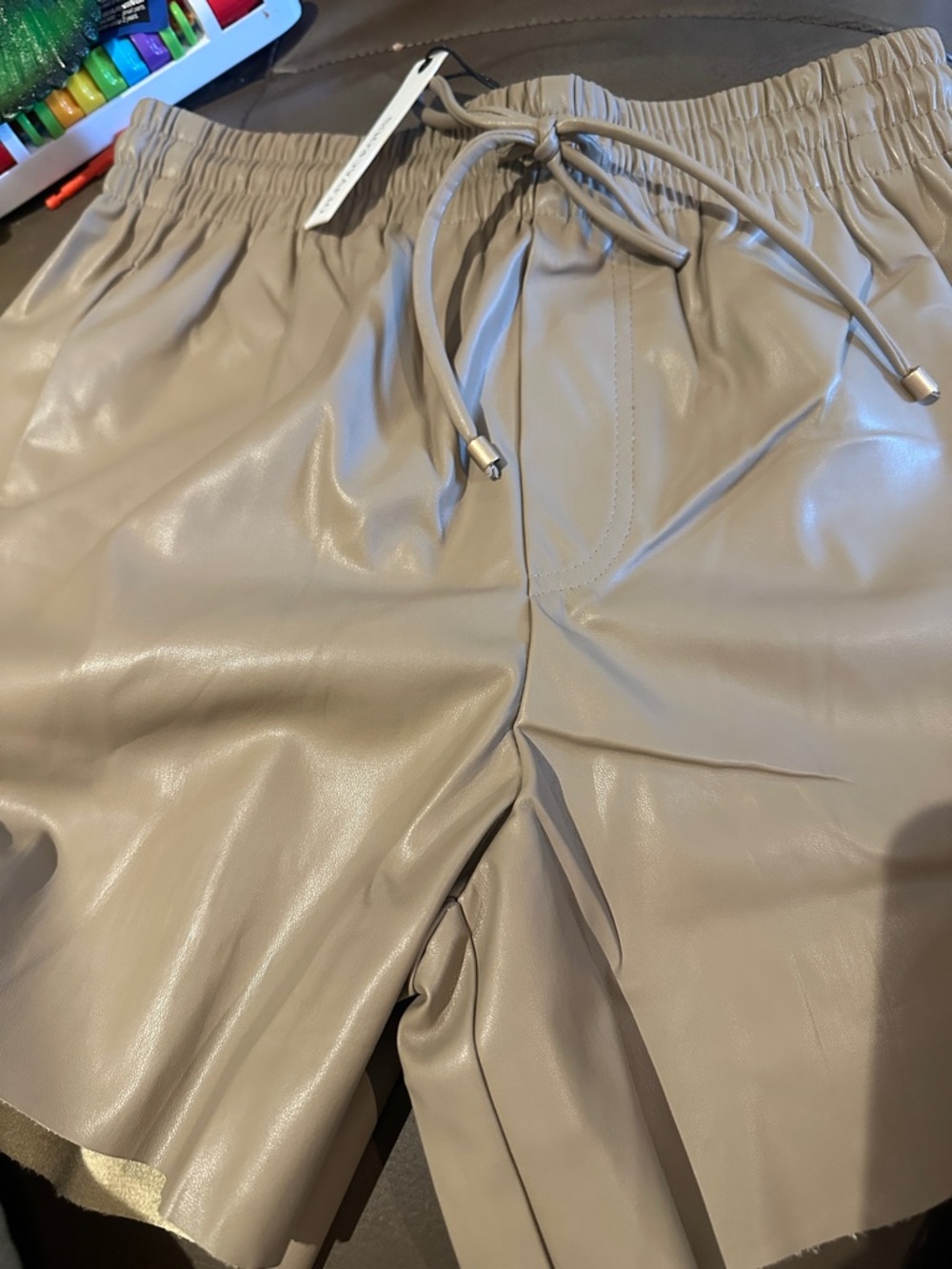 NWT Olivaceous Faux Leather High-Waist Drawstring Shorts with pockets -Tan - Picture 4 of 5